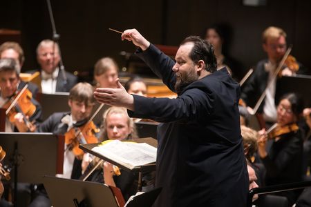 Gewandhauskapellmeister Andris Nelsons und das Gewandhausorchester beim Mahler-Festival 2023.