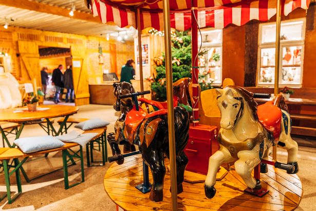 The children's carousel at Wermsdorf Goose Market 