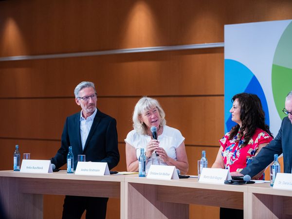 Podium beim Pressegespräch zu „You can! 2026“ mit der BAG WfbM-Vorstandsvorsitzenden für Tagung & Konferenz Leipzig Convention