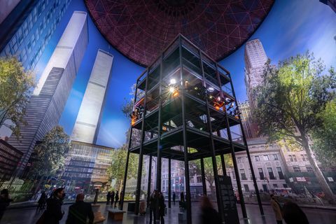 360 Grad Asisi Panorama "NY 9/11" im Panometer Leipzig. Ausstellung, Museen, Panometer