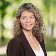 Das Foto zeigt die Ansprechpartnerin der Digitalstrategie für Leipzig und Region der Leipzig Tourismus und Marketing GmbH.