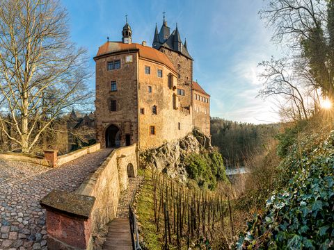 Burg Kriebstein ist eine wunderschöne Ritterburg aus dem 14. Jahrhundert.