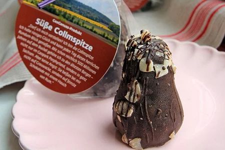 Feingebäck aus Schokolade, das an die Erhebung des Collm in der Region Leipzig erinnert, GeoGenuss-Produkt, Erdgeschichte