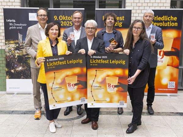 Pressegespräch zum Lichtfest Leipzig 2025: Volker Bremer, Marit Schulz, Burkhard Jung, Michael Kölsch, Lukas Taido, Gesinde Oltmanns und Bernhard Stief (v. l.)