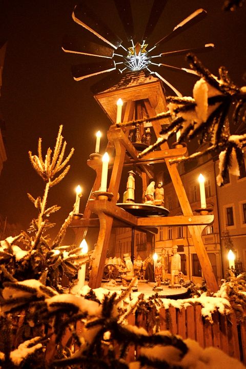 Tous les ans, la pyramide de Noël de Leisnig est officiellement mise en marche