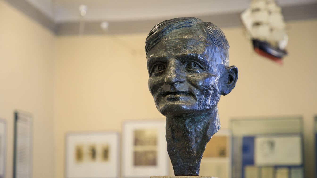 Im Kulturhistorischen Museum Wurzen in der Region Leipzig steht eine Büste des Dichters Joachim Ringelnatz