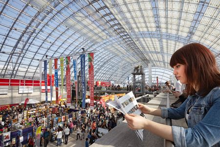 An den vielen Ständen der Leipziger Buchmesse gibt es viel zu entdecken.