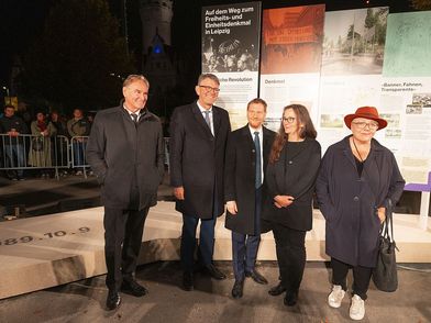 Lichtfest 2025 - Grundsteinlegung Freiheits-und Einheitsdenkmal - Foto: PUNCTUM Stefan Hoyer