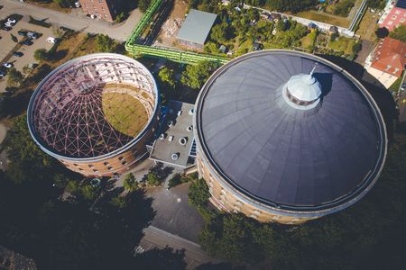 Das Panometer und die Arena am Panometer von oben.